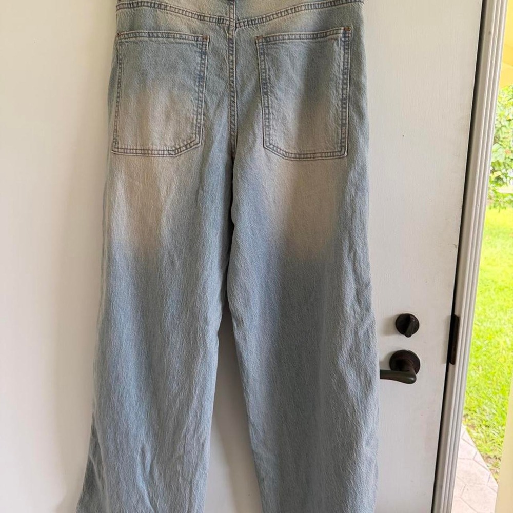 No Boundaries Womens Wide Leg Jeans Light Wash Mid Rise Denim Blue Size 8 NWT - Picture 2 of 4